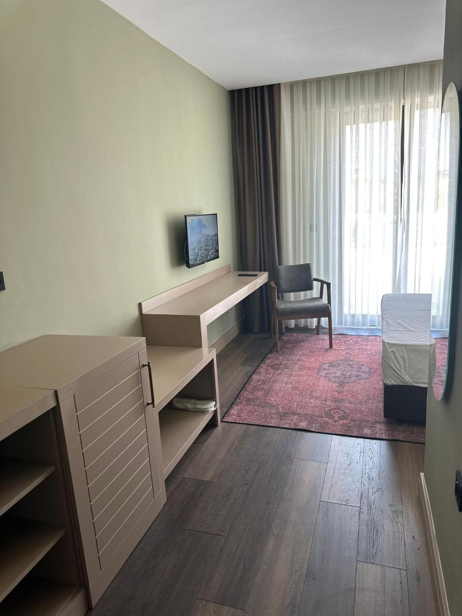 The Kirte Hotel エジェアバト エクステリア 写真