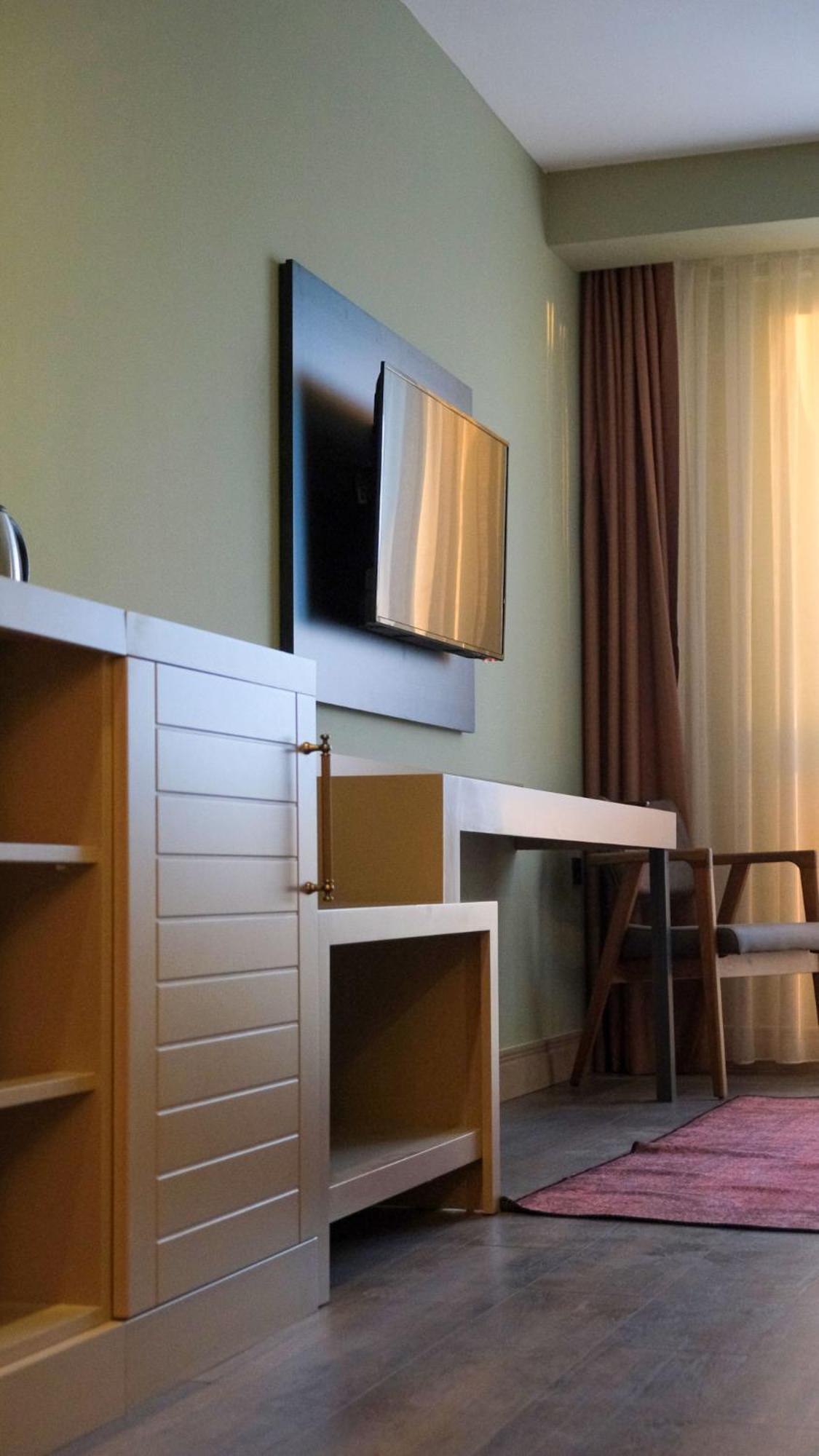 The Kirte Hotel エジェアバト エクステリア 写真
